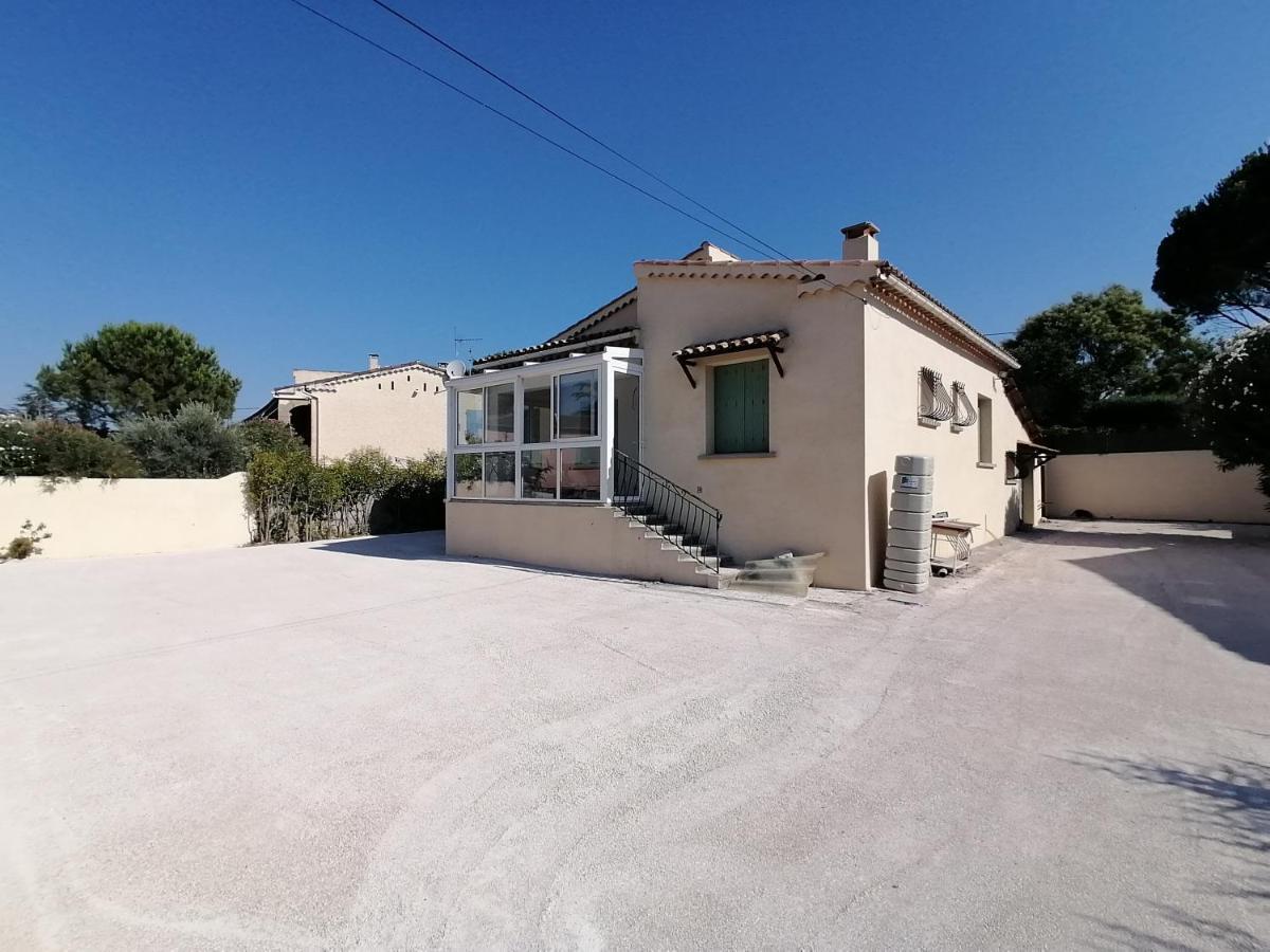 Villa Kps Pujaut Екстериор снимка